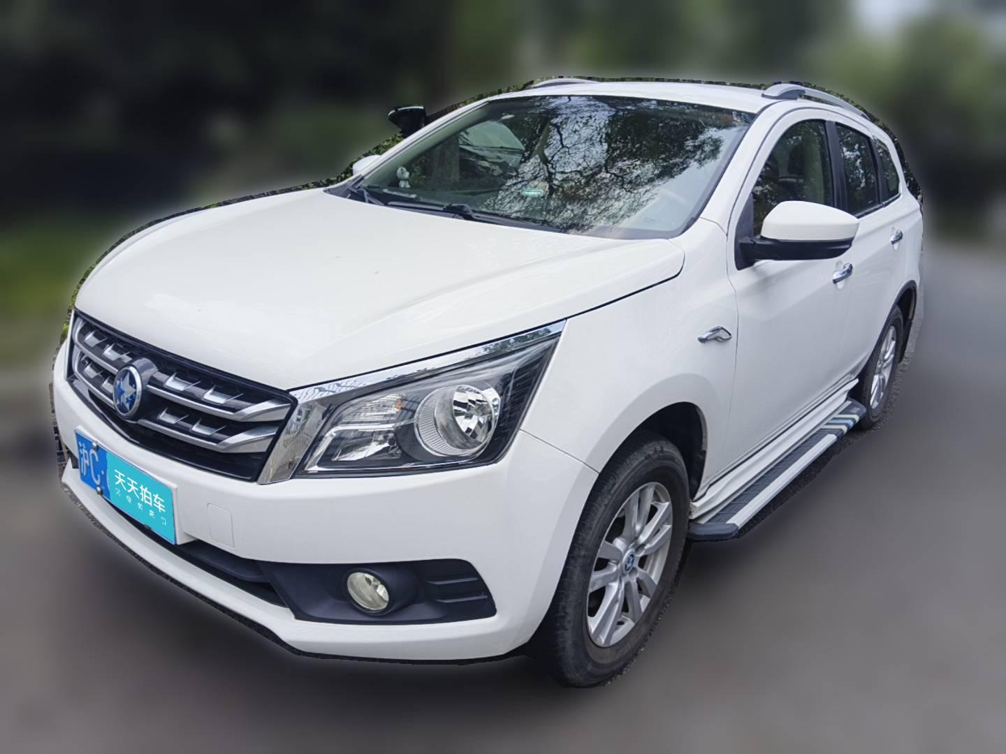 [上海·沪C] 启辰启辰T702016款 1.6L 手动睿行版