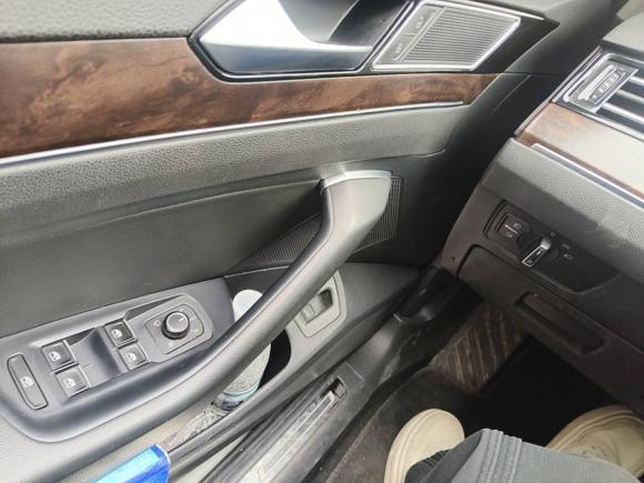 [上海·沪A] 二手大众迈腾2017款 330TSI DSG 豪华型