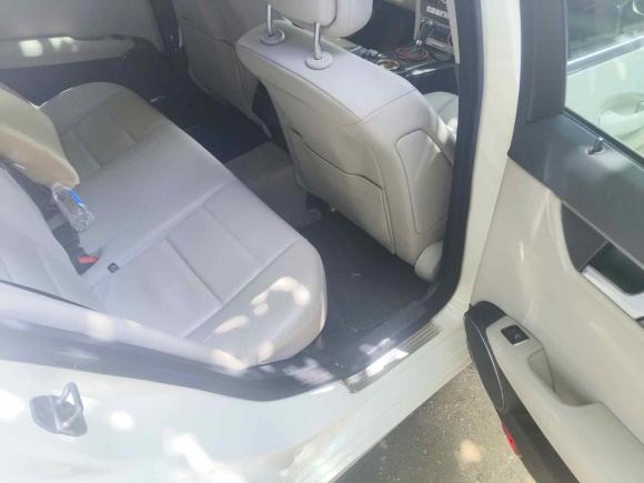 [南昌·赣A] 二手奔驰奔驰C级2011款 C 200 CGI 时尚型