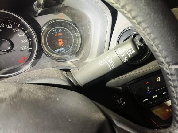 [武汉·鄂A] 二手本田本田XR-V2015款 1.8L VTi CVT豪华版