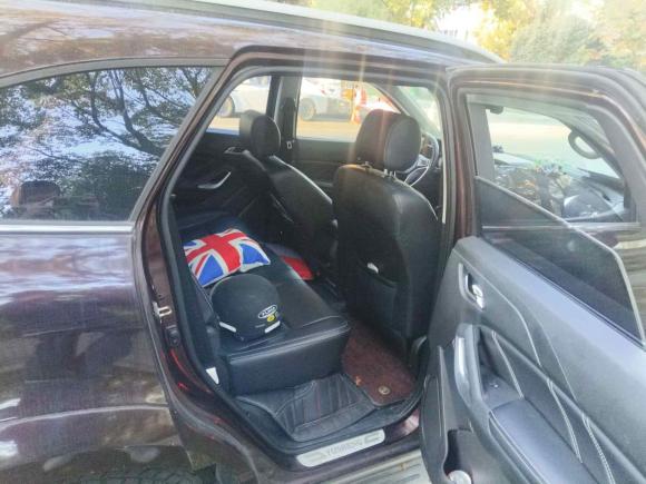 [上海·苏F] 二手江铃驭胜S3502016款 2.0T 自动四驱汽油超豪华版5座