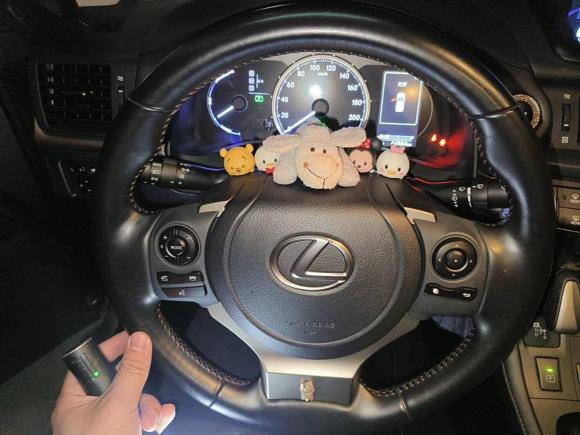 [广州·粤S] 二手雷克萨斯雷克萨斯CT2020款 CT200h 精英版 单色