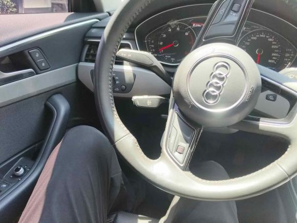 [上海·赣E] 二手奥迪奥迪A4L2019款 40 TFSI 进取型 国VI