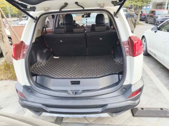 [成都·川A] 二手丰田RAV4荣放2013款 2.5L 自动四驱尊贵版