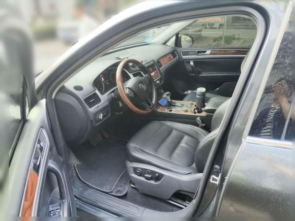 [青岛·鲁U] 二手大众途锐2011款 3.0TDI 柴油舒适型
