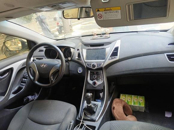 [南昌·沪C] 二手现代朗动2016款 1.6L 手动尊贵型