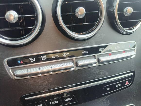 [深圳·粤B] 二手奔驰奔驰C级2020款 C 260 L 运动版