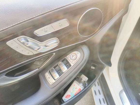 [深圳·粤S] 二手奔驰奔驰GLC2020款 改款 GLC 260 L 4MATIC 豪华型