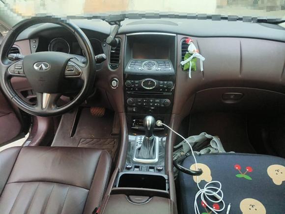 [上海·沪A] 二手英菲尼迪英菲尼迪QX502015款 2.5L 悦享版