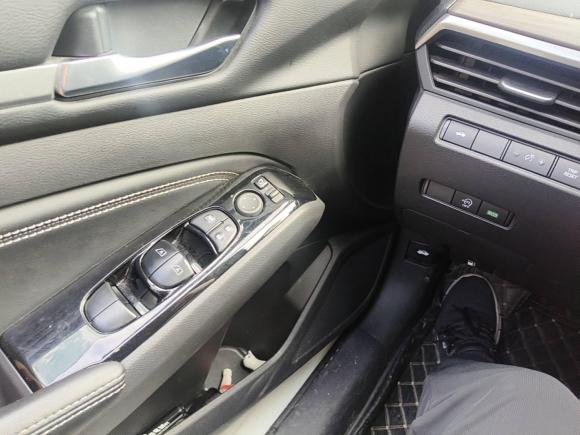 [上海·皖A] 二手日产天籁2021款 2.0L XL 舒适版