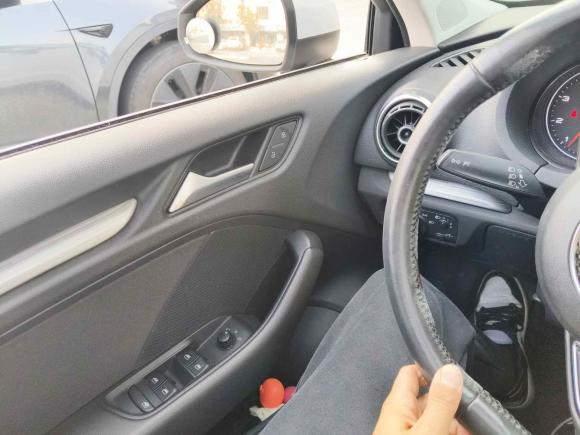 [无锡·苏B] 二手奥迪奥迪A32014款 Sportback 35 TFSI 自动时尚型