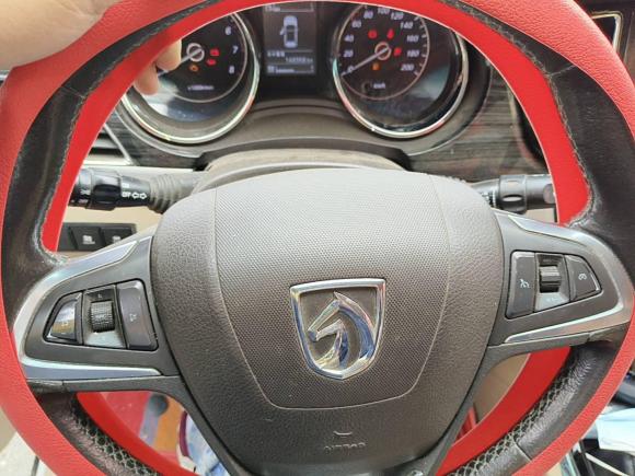 [武汉·鄂A] 二手宝骏宝骏7302016款 1.5T 手动豪华型 7座