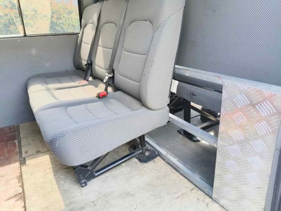 [常州·苏D] 二手依维柯依维柯得意2022款 2.5T A37 M1客车 5-9座长轴中顶双胎手动门