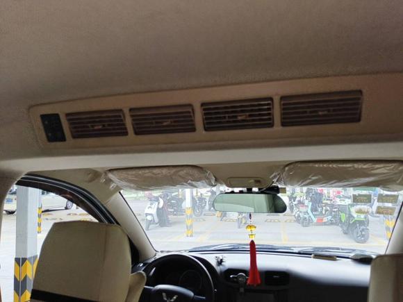 [佛山·粤X] 二手五菱汽车五菱宏光2014款 1.5L S标准型