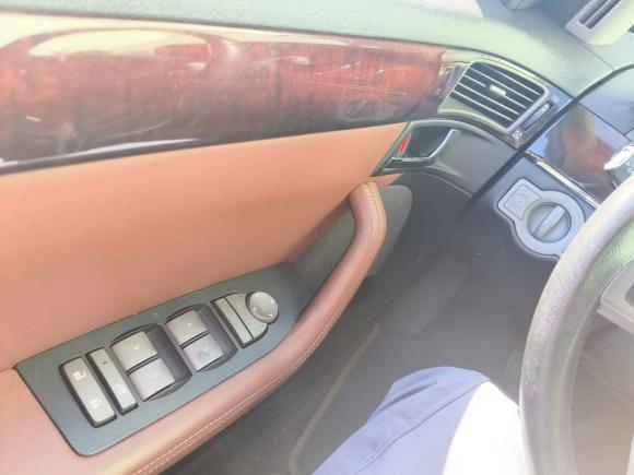 [上海·沪C] 二手别克林荫大道2011款 博鳌论坛纪念版