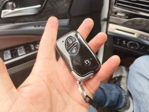 [上海·沪L] 二手比亚迪唐新能源2015款 2.0T 四驱旗舰型