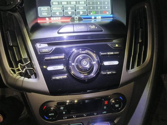 [深圳·粤B] 二手福特福克斯2012款 两厢 1.6L 自动风尚型