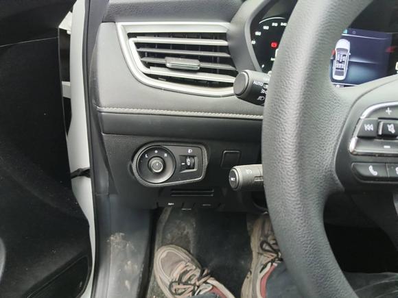 [义乌·浙G] 二手荣威荣威i52020款 1.5L 自动4G互联领豪旗舰版