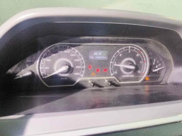 [宁波·浙B] 二手上汽大通MAXUS新途V802019款 2.5T经典款6挡手动傲运通改款长轴中顶7座