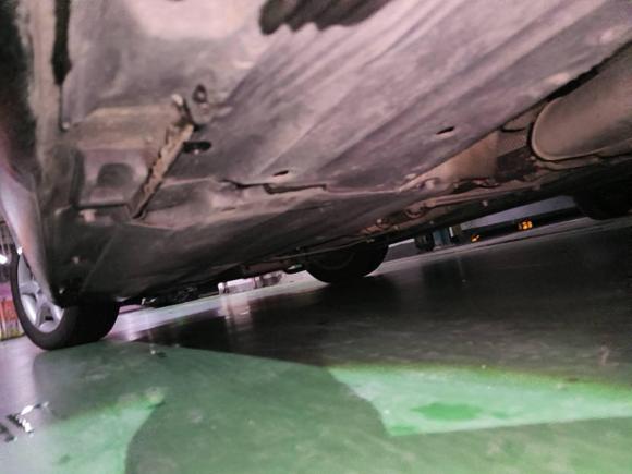 [合肥·鲁F] 二手奥迪奥迪A6L2011款 2.0 TFSI 自动标准型