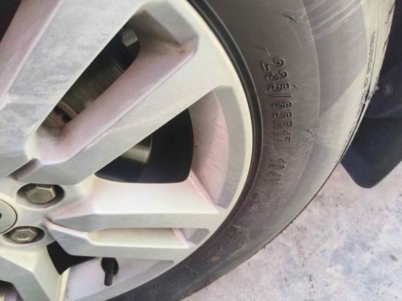 [深圳·粤B] 二手路虎神行者22013款 2.0T Si4 SE汽油版