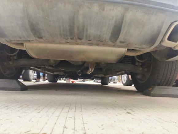 [南京·苏A] 二手众泰众泰SR92017款 2.0T 自动极致之心版