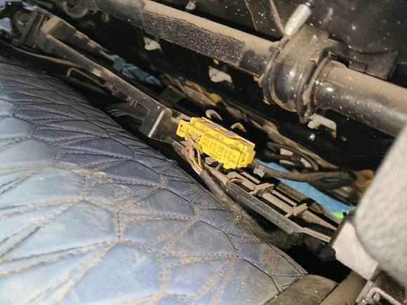 [西安·陕U] 二手奔驰奔驰A级2019款 A 180 L 运动轿车