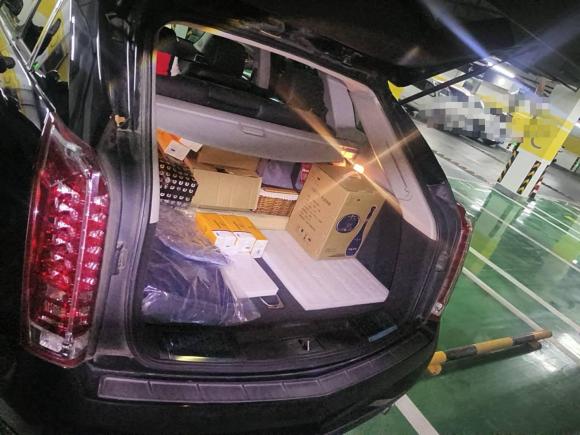 [上海·沪B] 二手凯迪拉克凯迪拉克SRX2015款 3.0L 舒适型