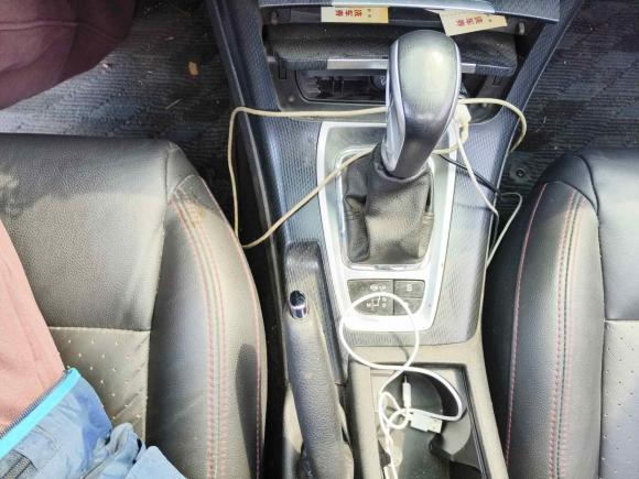 [南京·苏A] 二手雪铁龙雪铁龙C52014款 1.6T 自动尊享型