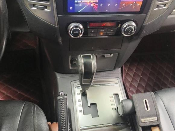 [成都·川A] 二手三菱帕杰罗2016款 3.0L 自动尊贵版 国IV