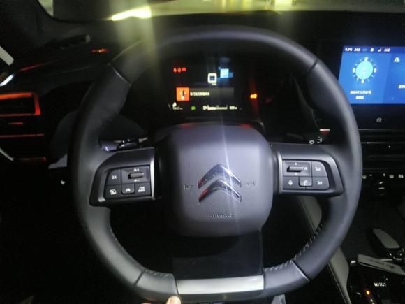 [无锡·苏B] 二手雪铁龙凡尔赛C5 X2022款 1.6T 享不凡 虎年开门红版