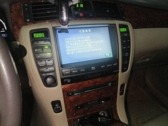 [广州·粤A] 二手丰田皇冠2007款 2.5L Royal 导航版