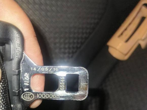 [深圳·粤B] 二手宝马宝马2系旅行车2016款 218i 时尚型