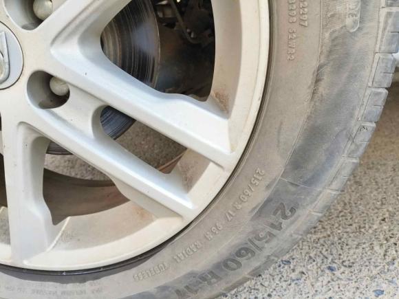 [武汉·鄂A] 二手宝骏宝骏5602015款 1.8L 手动精英型