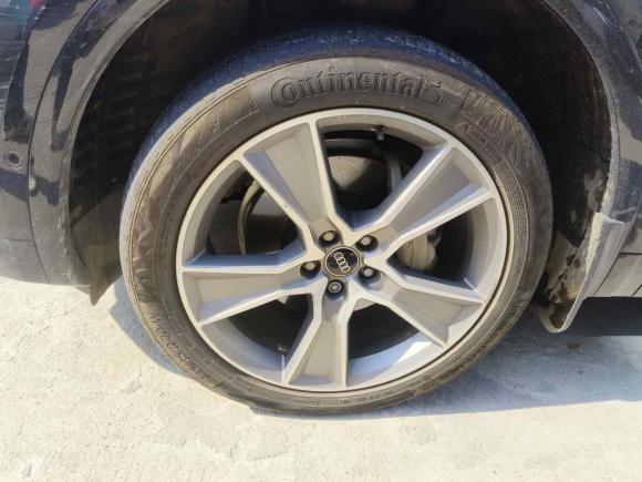 [南昌·赣A] 二手奥迪奥迪Q5L2022款 45T 豪华动感型