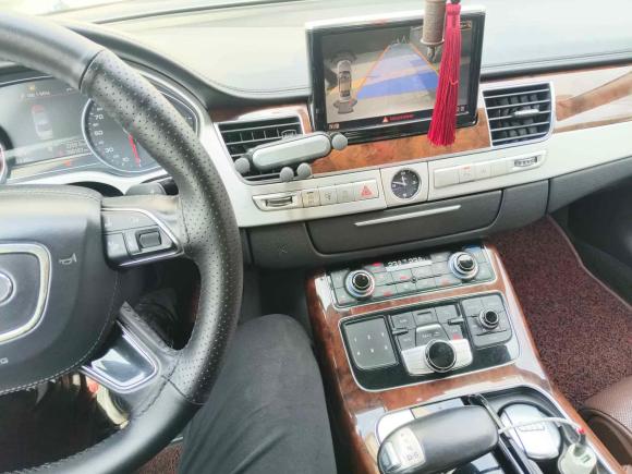 [上海·沪A] 二手奥迪奥迪A82011款 A8L 3.0 TFSI quattro豪华型(213kW)