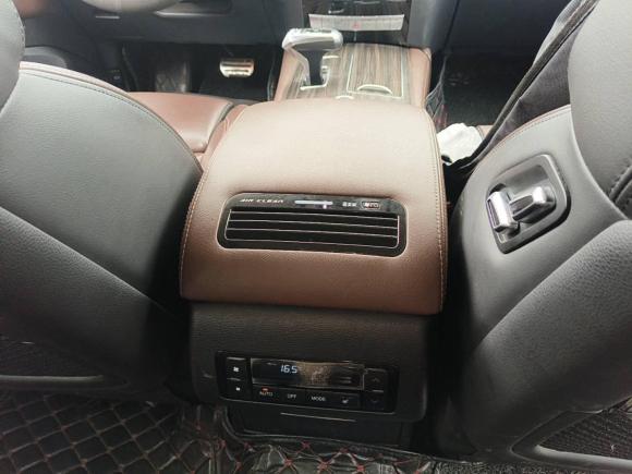 [广州·粤A] 二手哈弗哈弗H92017款 2.0T 汽油四驱尊贵型 7座