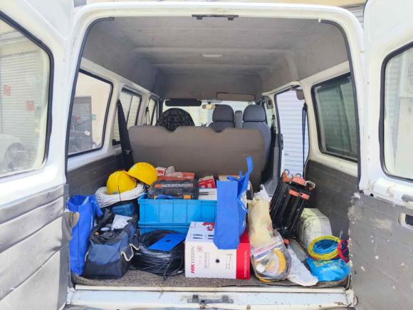 [上海·沪A] 二手福特经典全顺2013款 2.8T柴油普通型短轴中顶JX493ZLQ3A