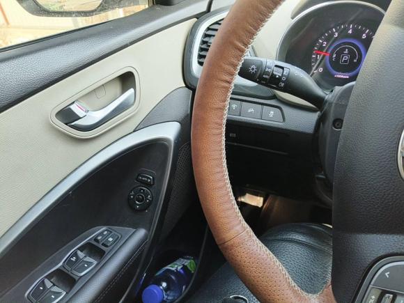 [济南·鲁A] 二手现代胜达2013款 2.4L 自动两驱智能型