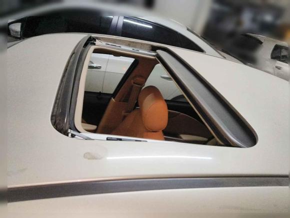 [西安·陕A] 二手别克凯越2013款 1.5L 手动尊享型