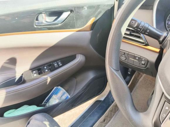 [济南·鲁A] 二手长安逸动DT2018款 1.6L 手动智享型