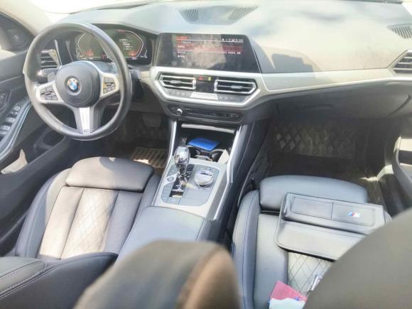 [上海·沪K] 二手宝马宝马3系2022款 330i M运动曜夜套装