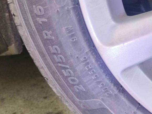 [成都·川A] 二手别克威朗2018款 三厢 15S 自动领先型