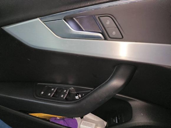 [上海·苏J] 二手奥迪奥迪A4L2019款 40 TFSI 时尚型 国V