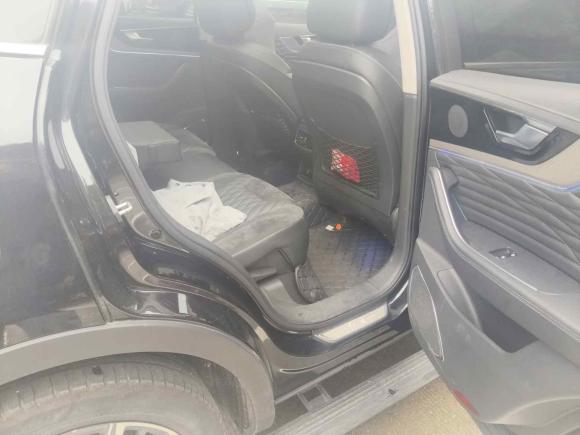 [南通·苏F] 二手红旗红旗HS52022款 改款 2.0T 智联旗享四驱版