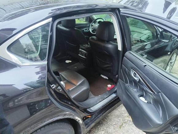 [深圳·粤B] 二手英菲尼迪英菲尼迪M系2012款 M25L 雅致版