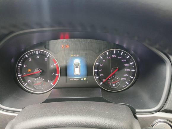 [成都·川A] 二手哈弗哈弗H62018款 红标 运动版 1.5T 自动两驱精英型