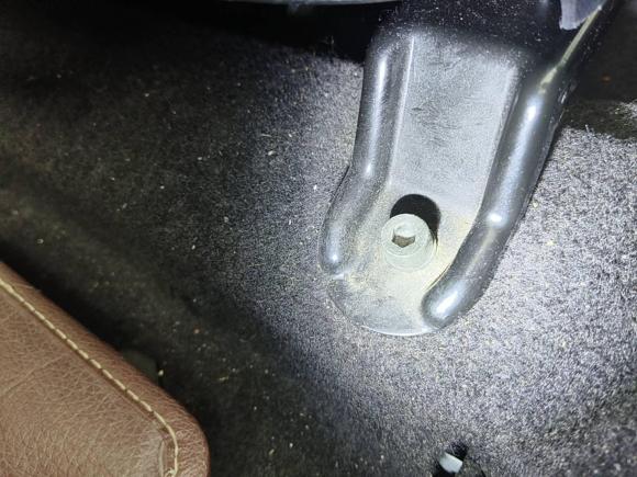 [杭州·沪C] 二手起亚起亚K22015款 两厢 1.4L AT GLS炫酷版