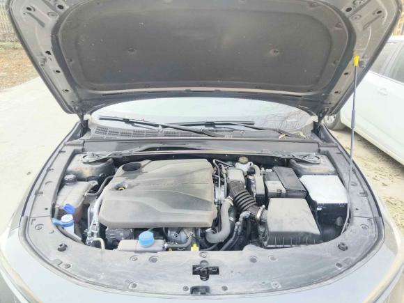 [苏州·苏U] 二手长安长安UNI-V2022款 1.5T 尊贵型