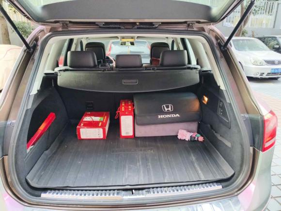 [深圳·粤B] 二手大众途锐2011款 3.0TSI 标配型